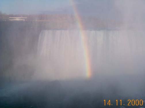 CAN ON NiagaraFalls 2000NOV14 005